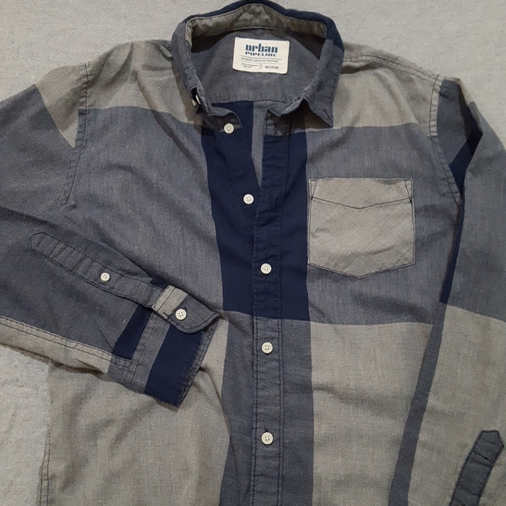 Men's button up long sleeve shirt